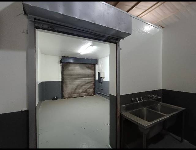 INDUSTRIAL PROPERTY TO RENT IN LYTTELTON MANOR